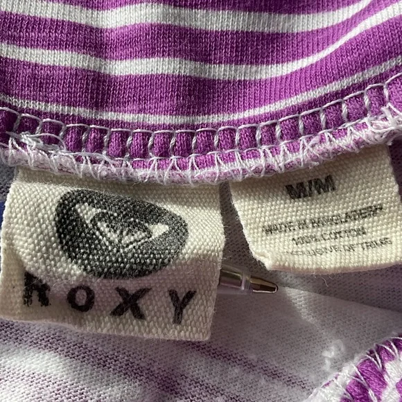 ***ROXYS Girls/Women’s  Purple and White Striped sundress. - Picture 2 of 10